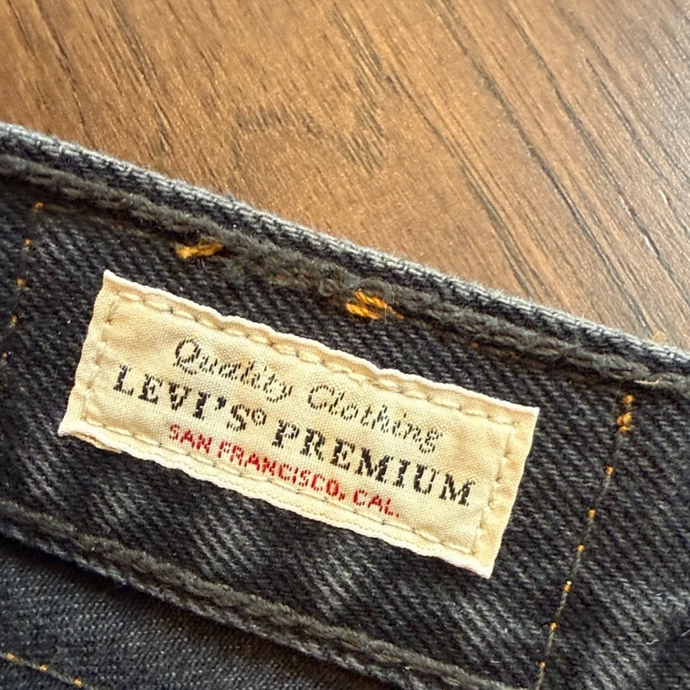 Levi’s Premium 501 28” x 30” Long Embellished Gray Jeans C11-098